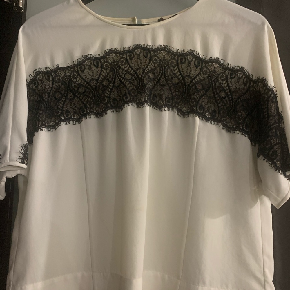 BCBG top